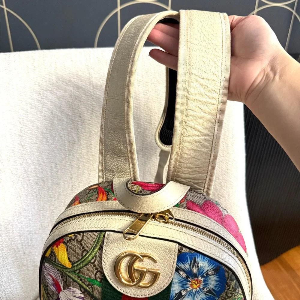 Authentic Gucci Ophidia GG Supreme Flora Backpack bag white leather gold GG logo